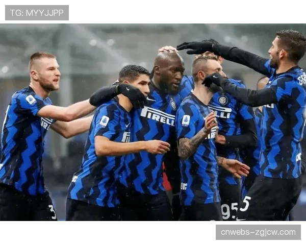 意甲焦点战半场数据：国际米兰完成18次传中，但仅有2次找到队友